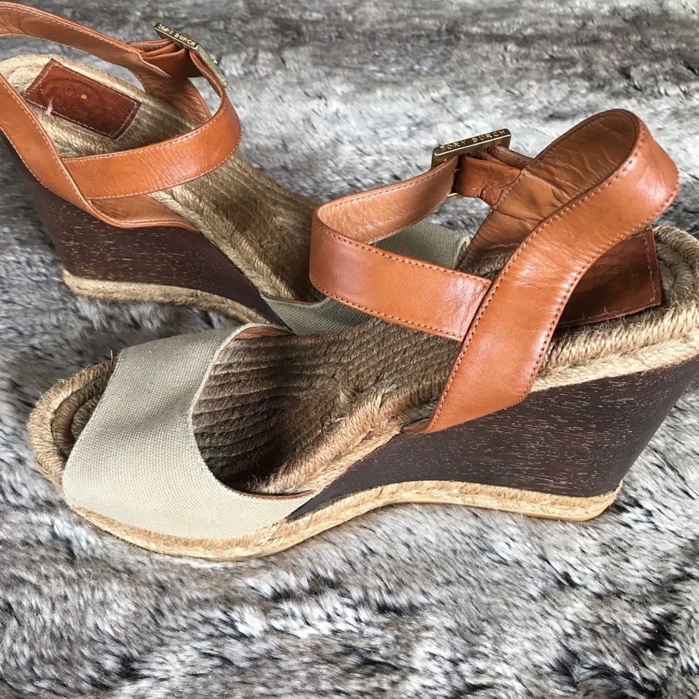 Tory Burch size 9 wedges